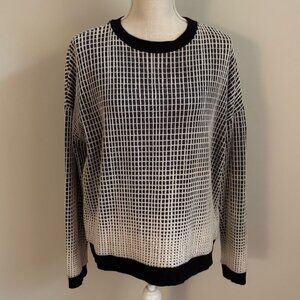Crewneck Long Sleeve Sweater Black and White Checkered Print